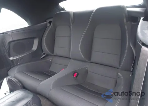 2015 Ford Mustang V6 из США, поврежденный, VIN 1FATP8EM1F5346112